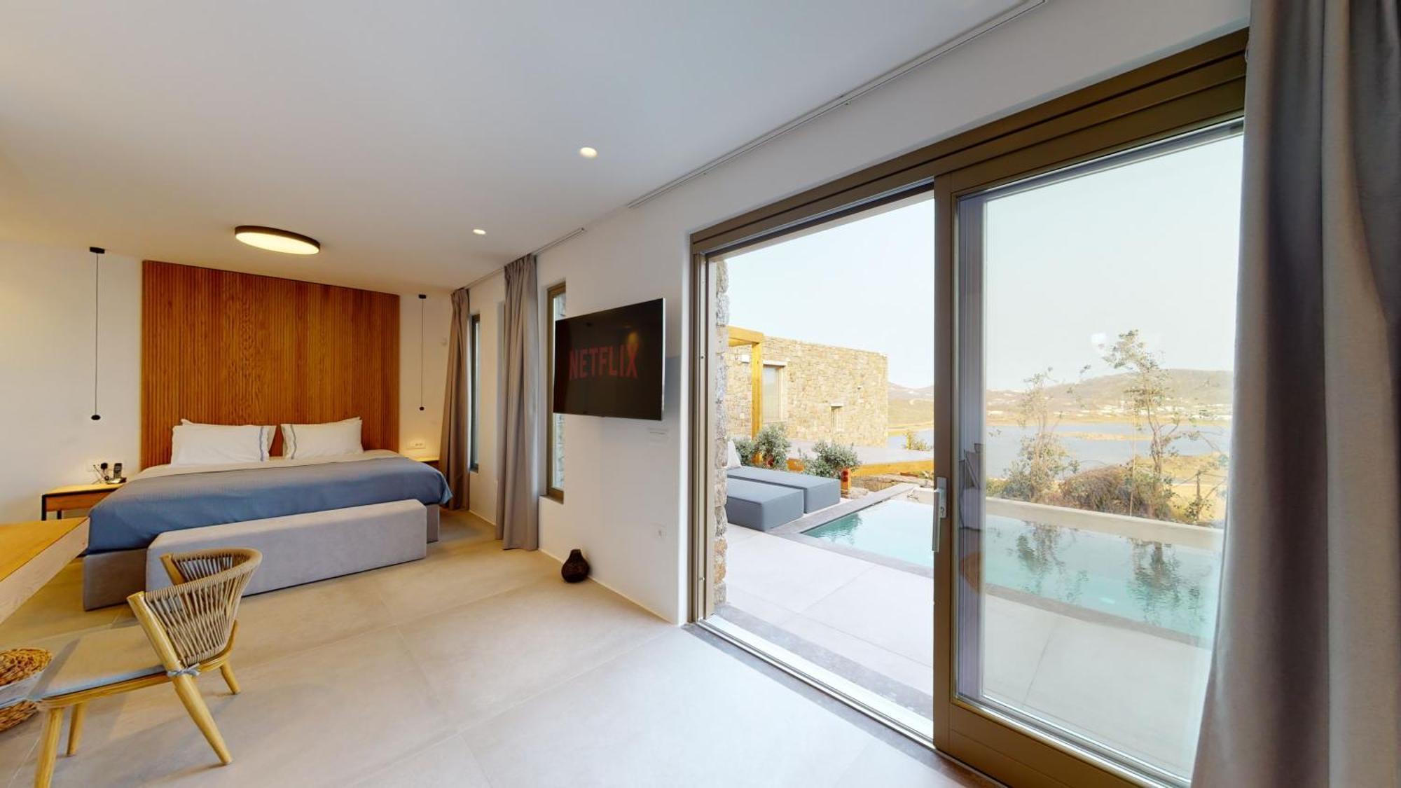 Nasta & Intentional Living Mykonos